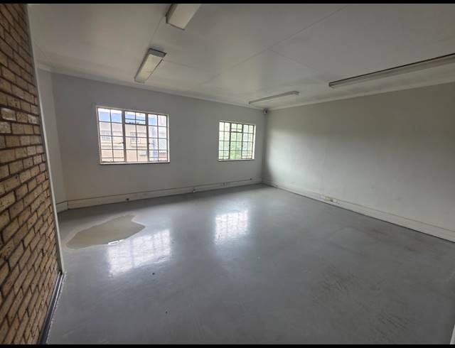 600M² WAREHOUSE TO LET IN ALRODE